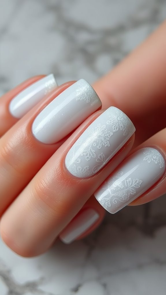 Snowy_White_Nails_A_Frosty_Favorite_0003.jpg